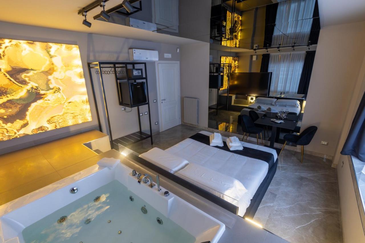 Maximum Exclusive Suite & Spa Palermo Bagian luar foto