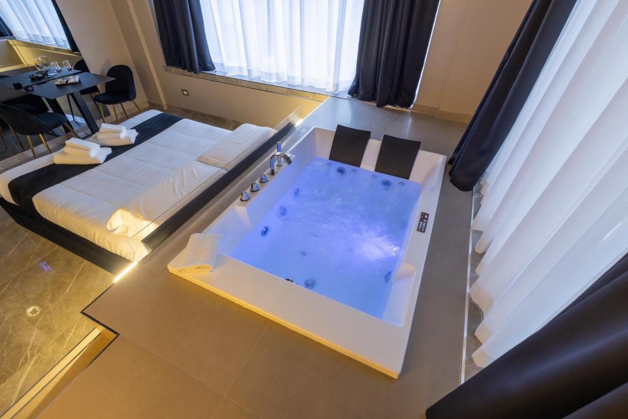 Maximum Exclusive Suite & Spa Palermo Bagian luar foto