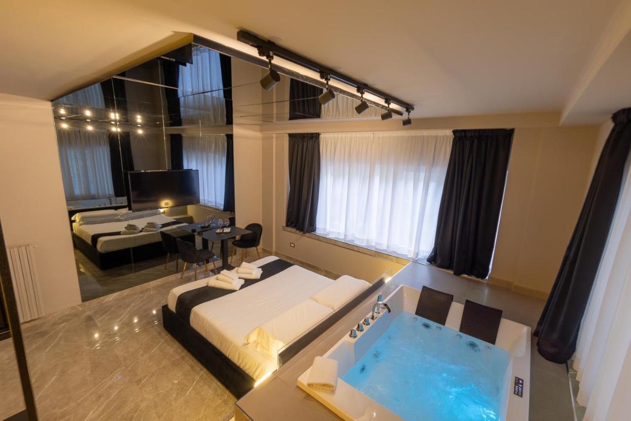 Maximum Exclusive Suite & Spa Palermo Bagian luar foto