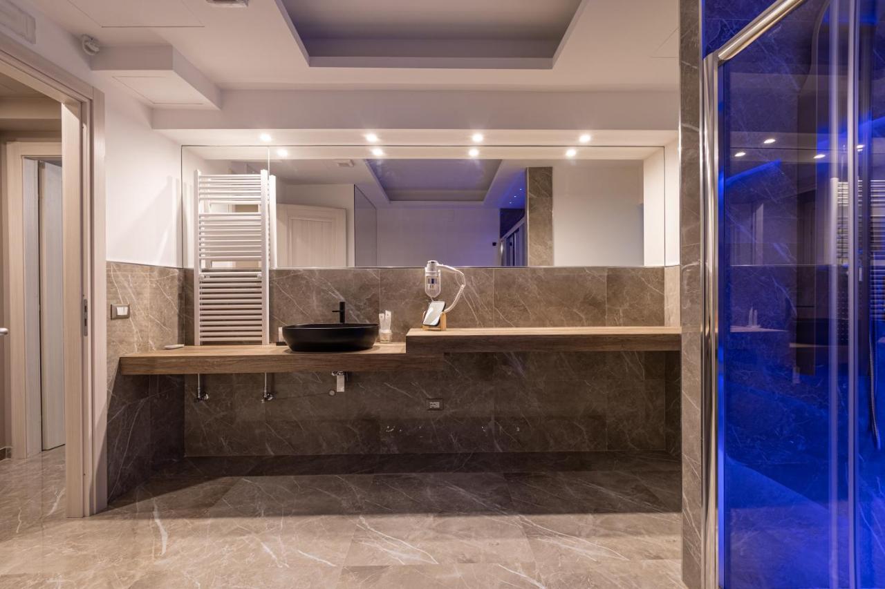 Maximum Exclusive Suite & Spa Palermo Bagian luar foto