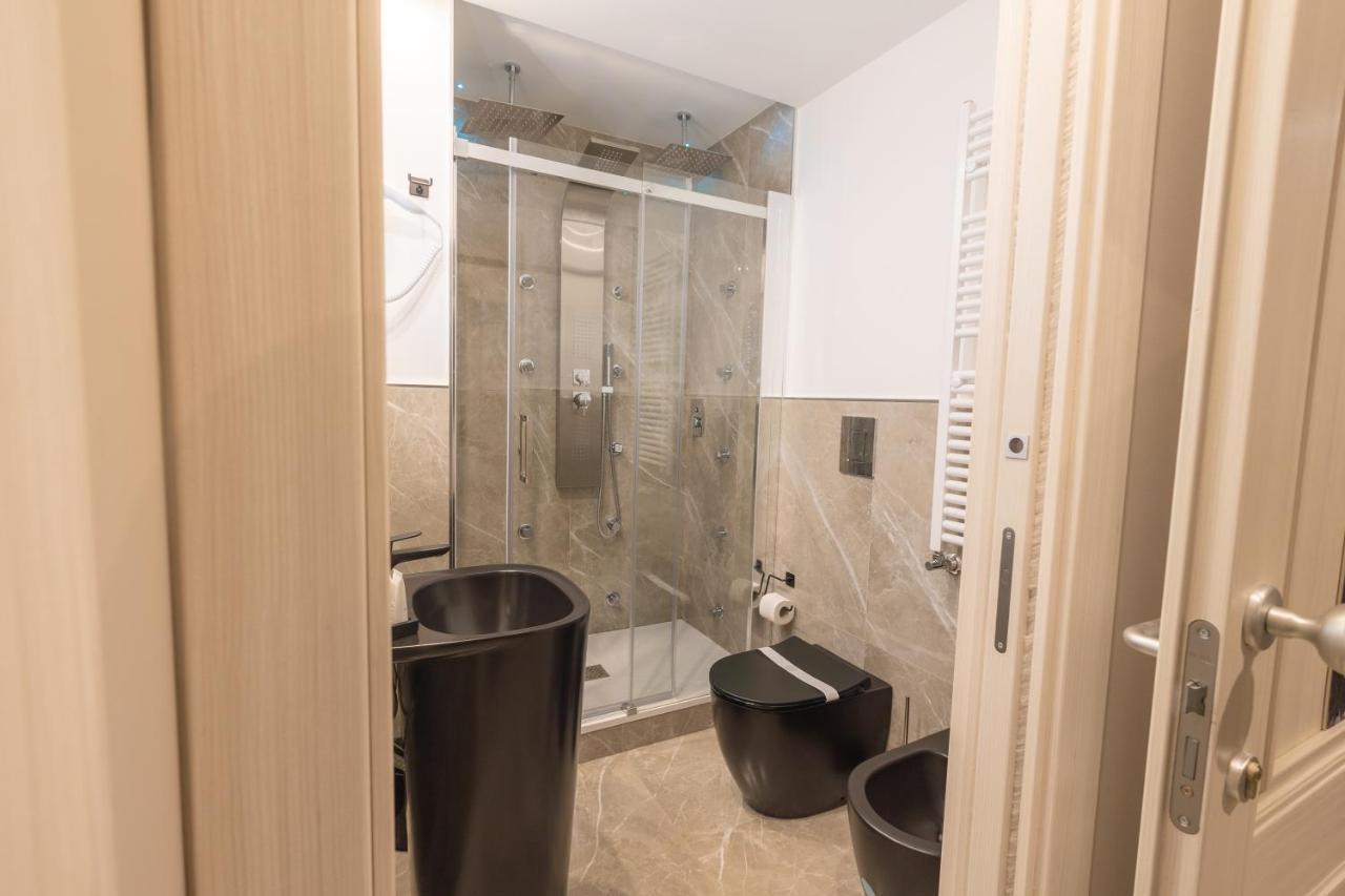 Maximum Exclusive Suite & Spa Palermo Bagian luar foto