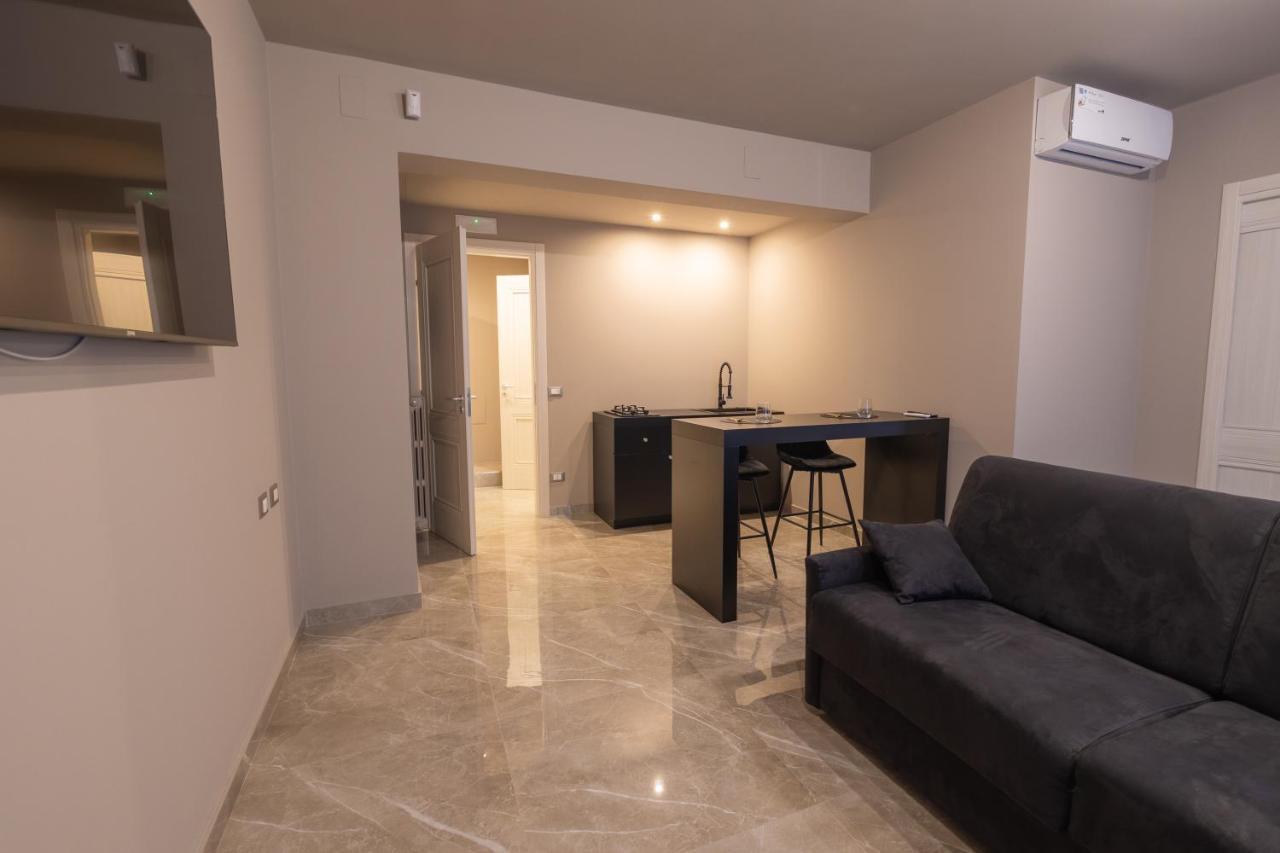 Maximum Exclusive Suite & Spa Palermo Bagian luar foto